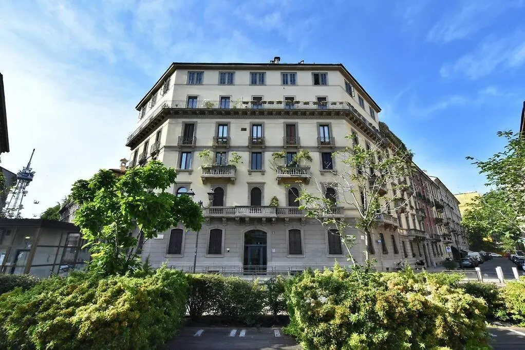 Lovely Arch Milano Italien