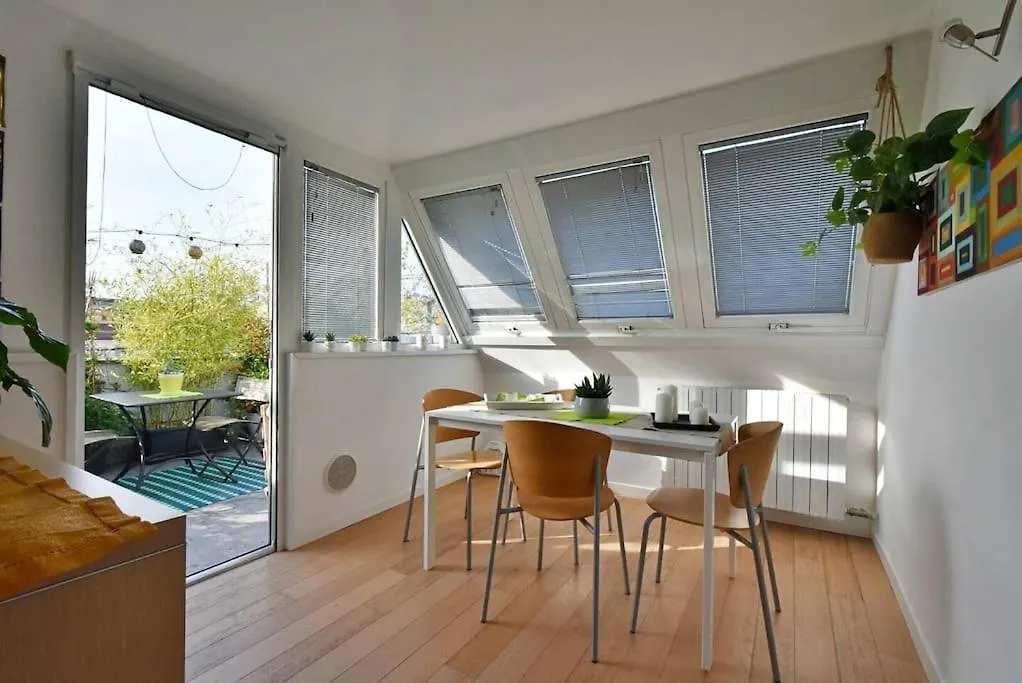 Lovely Arch Milan Apartment